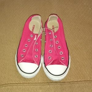 Converse Shoes - Girls/kids Pink Converse ๐ Converse Shoes - Girls/kids Pink Converse ๐